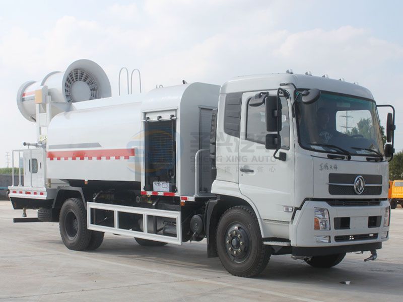 東風天錦100米多功能抑塵車