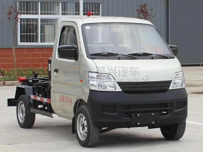 長(zhǎng)安勾臂垃圾車(chē)