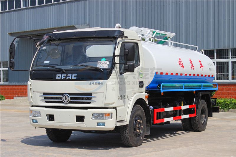 東風多利卡8方吸糞車