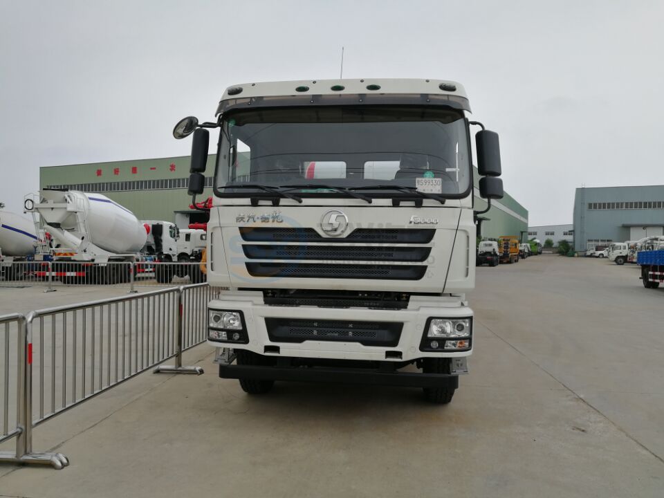 陜汽德龍12方混凝土運輸攪拌車