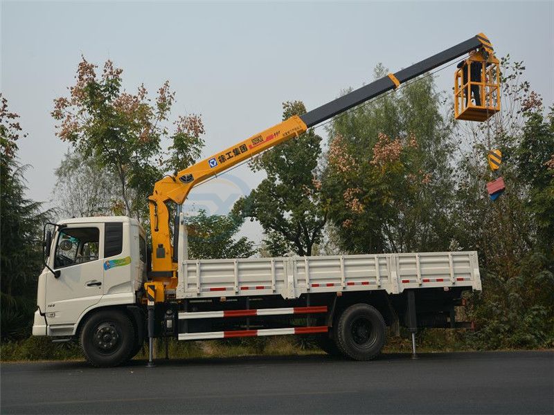 東風天錦5噸隨車吊
