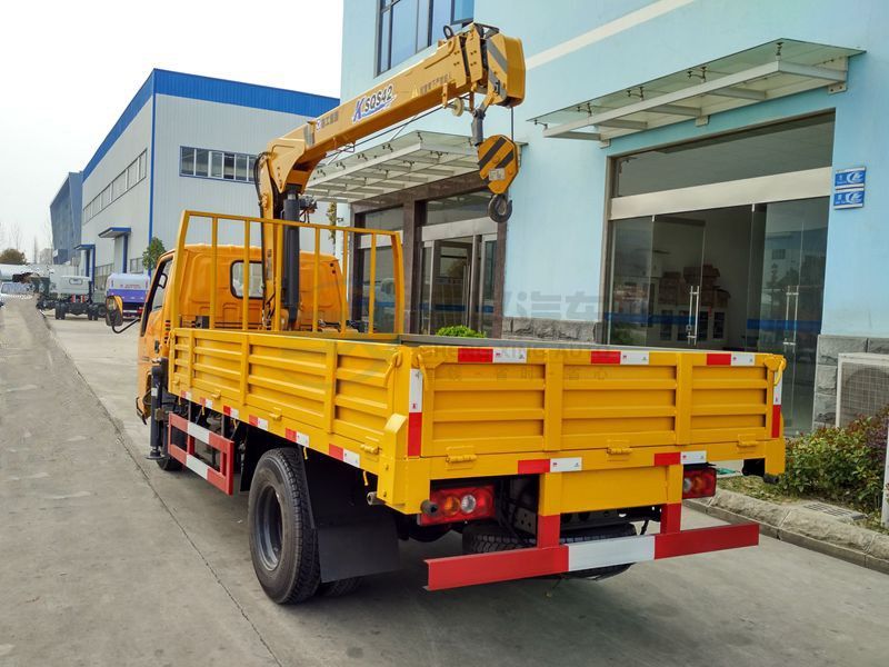 江鈴藍牌2噸二節、三節直臂隨車吊