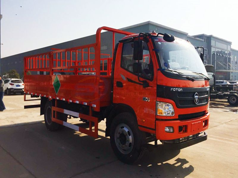 福田歐馬可5米1氣瓶運(yùn)輸車(chē)