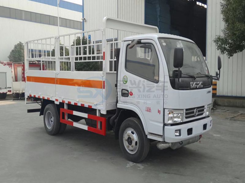東風多利卡4米氣瓶運輸車
