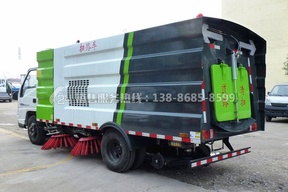 江鈴順達5噸掃路車
