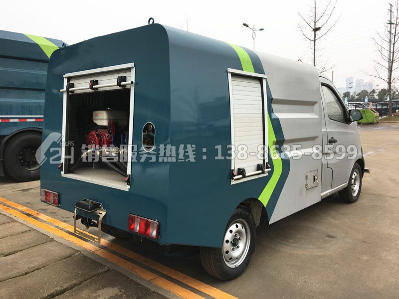 國六長安路面人行道清洗養護車
