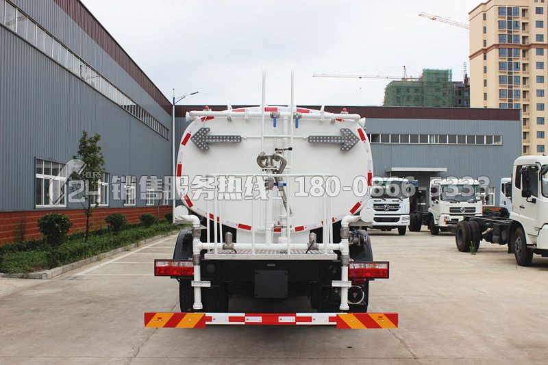 東風多利卡D9灑水車12立方-帶前自動水炮