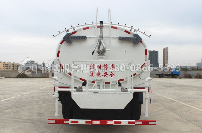 東風天龍后八輪18方灑水車