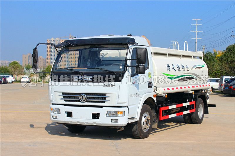 東風(fēng)多利卡D7灑水車8方