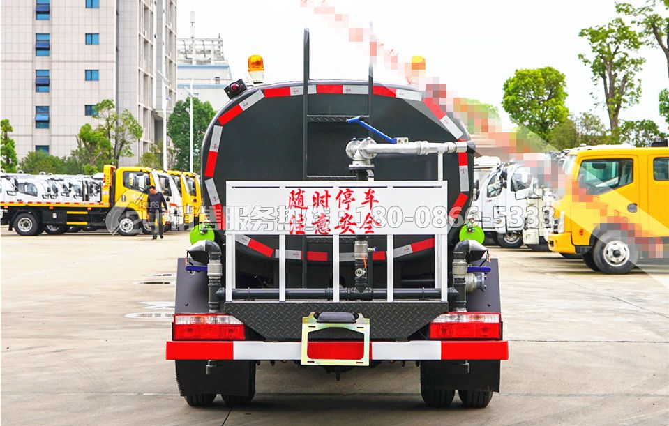 東風D6多利卡灑水車5方