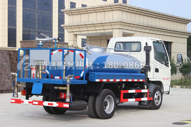藍牌凱馬2方灑水車