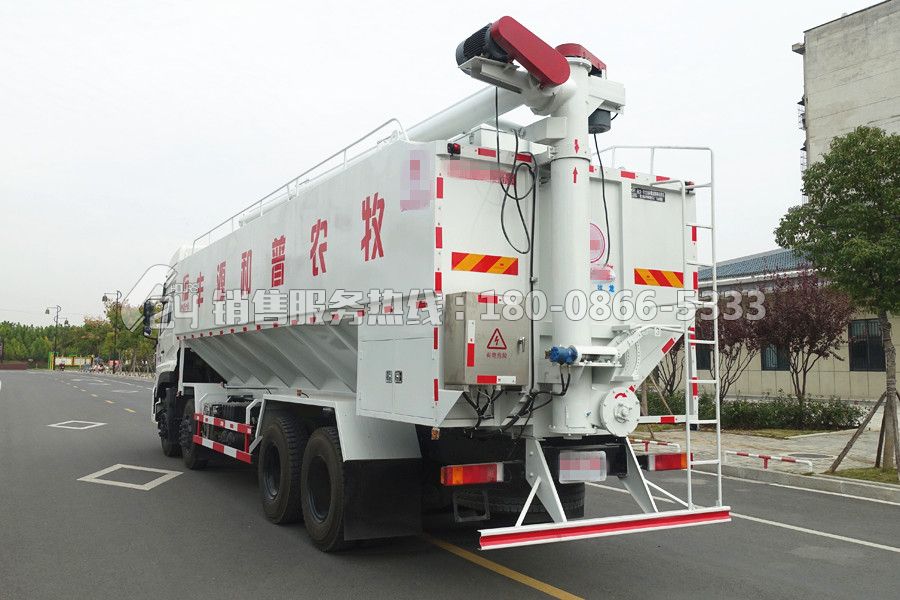 東風天龍前四后八40方飼料運輸車