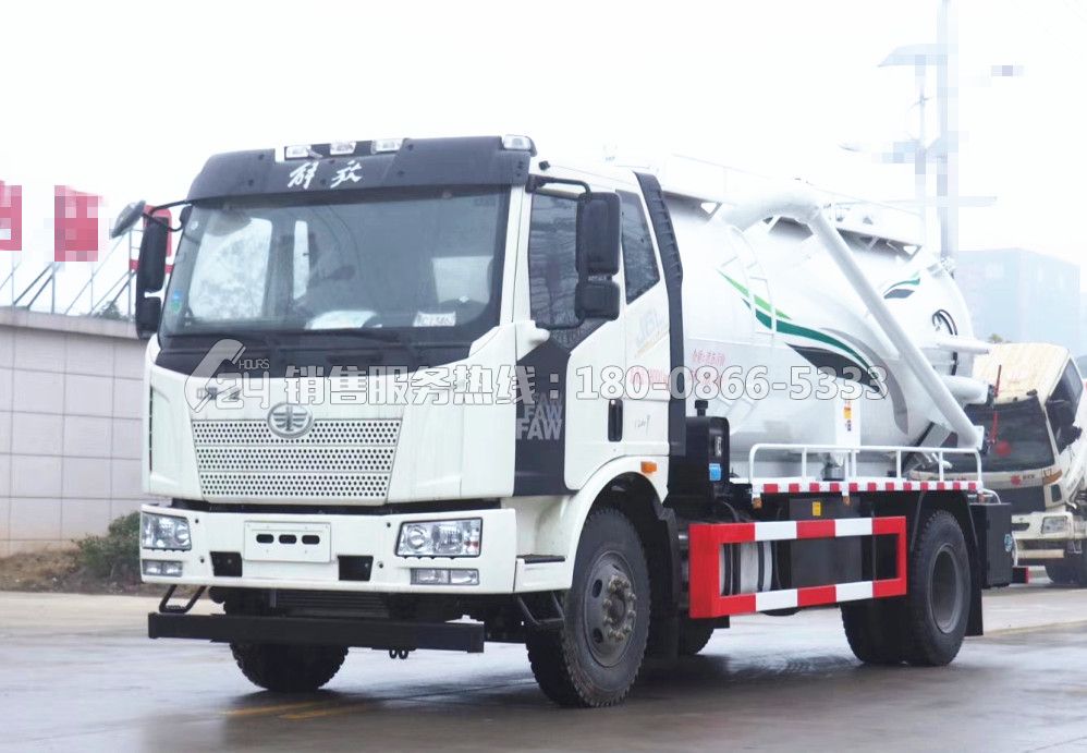 解放J6L吸污車12立方