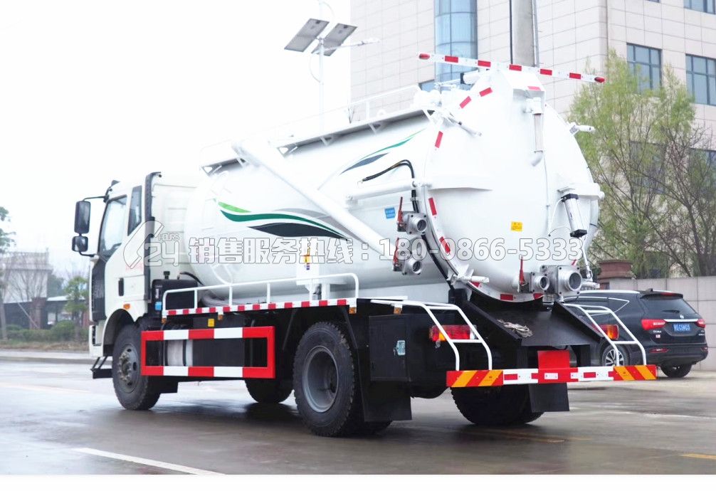 解放J6L吸污車12立方