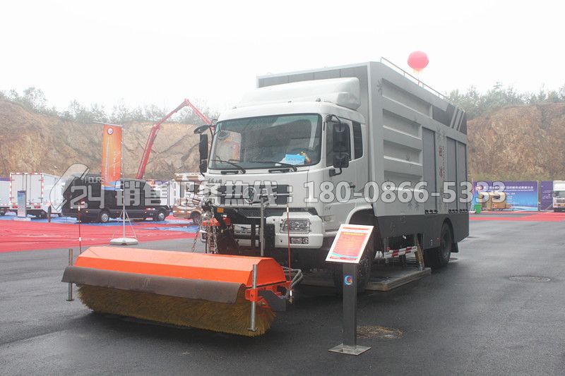 東風天錦除雪融冰車