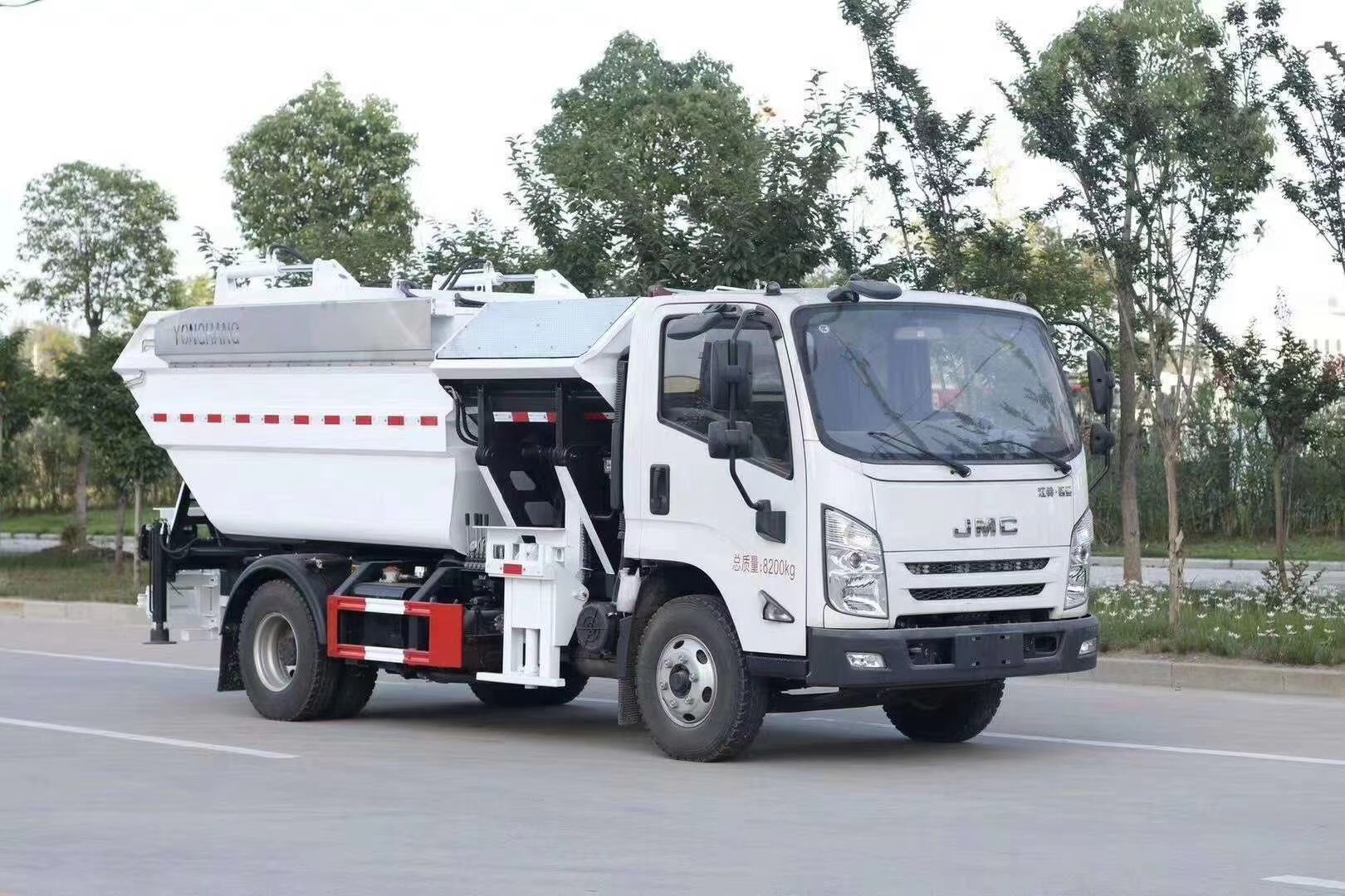 國六-江鈴凱銳后高位分類垃圾車