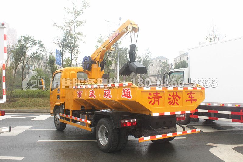 東風多利卡D6清淤車