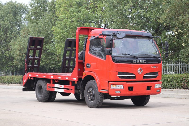 東風(fēng)福瑞卡底平板運輸車