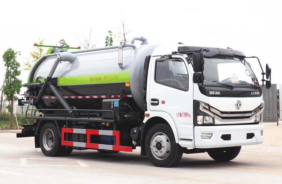 國六-東風多利卡D7吸污車9方