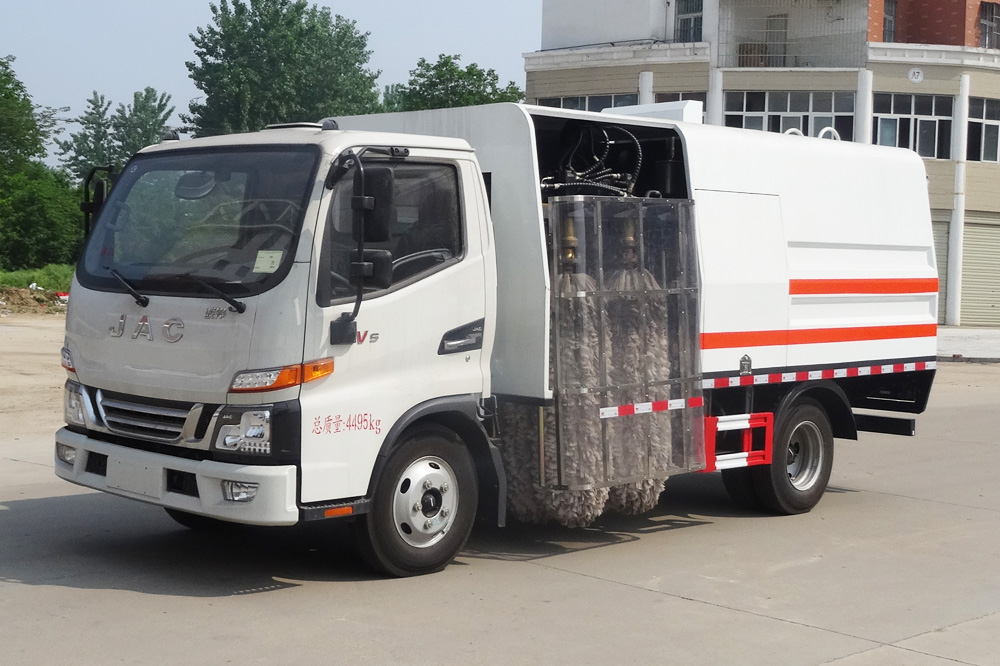 江淮駿鈴V3護欄清洗車