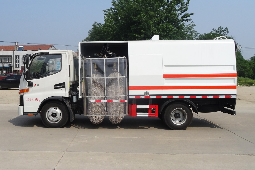 江淮駿鈴V3護(hù)欄清洗車