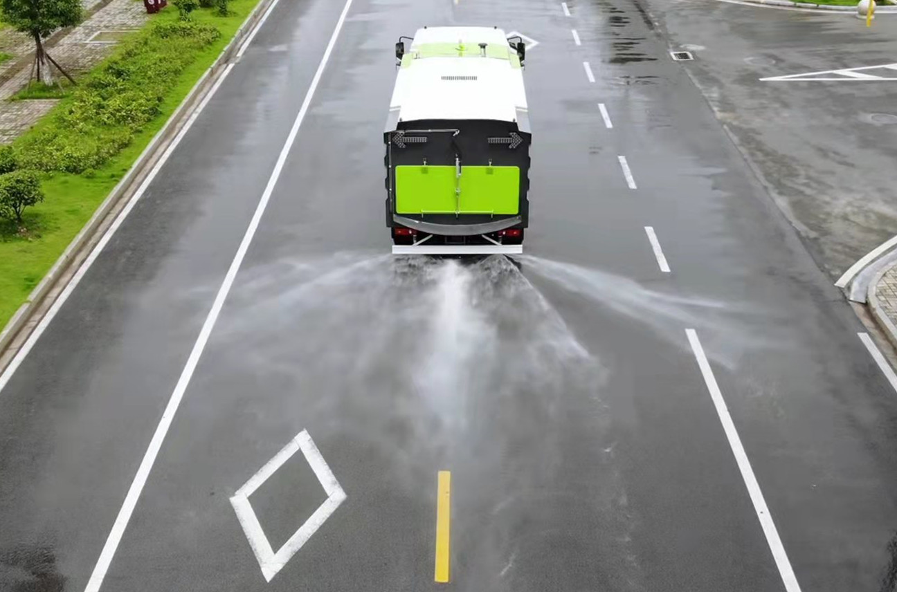 東風天錦掃路車4+8方