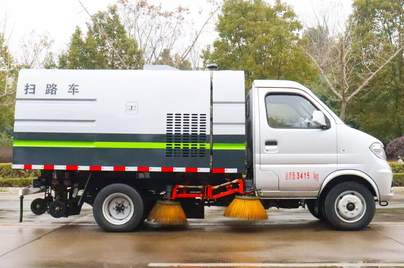 東風小康掃路車0.5+1.5方