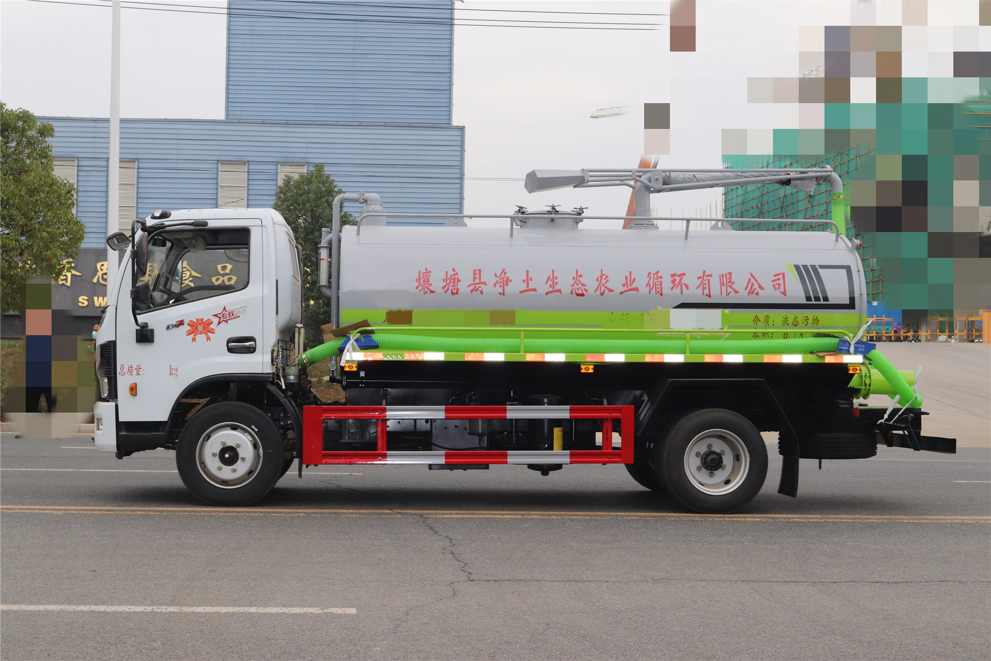 東風多利卡D7吸糞車10方