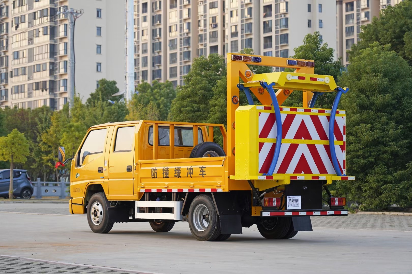 江鈴順達防撞緩沖車-70K