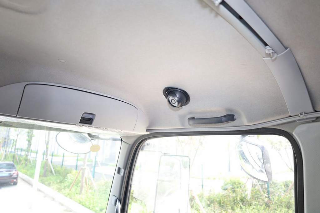 液晶儀表空氣懸掛都配齊了 慶鈴五十鈴巨咖5X危化品運輸車搶先看