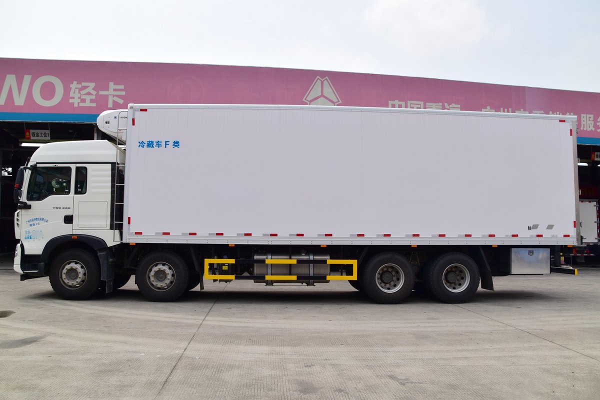 重汽豪沃HOWO T5G冷藏車9.6米