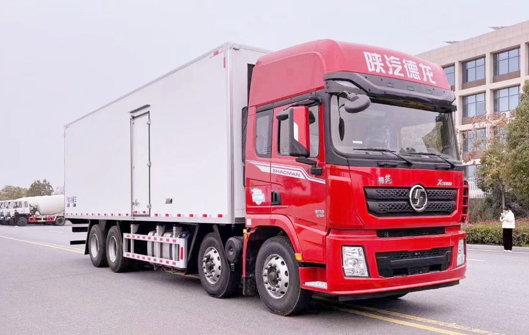 陜汽德龍X5000冷藏車9.5米