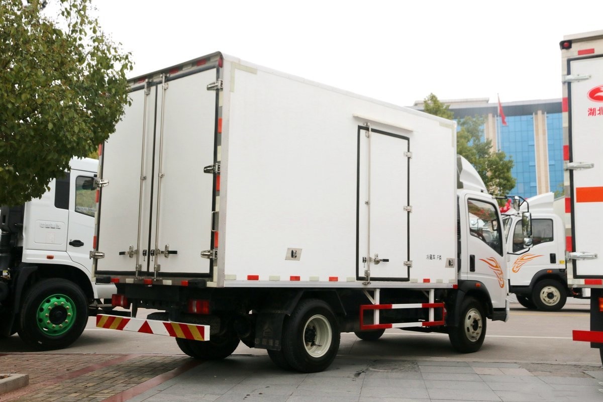 重汽豪曼H3冷藏車4米