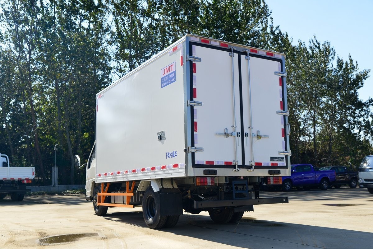 江鈴順達冷藏車3.7米