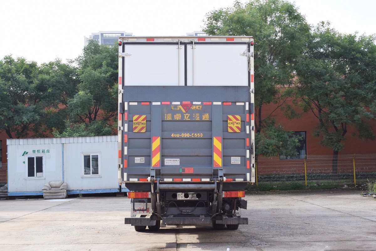 東風天錦plus冷藏車6.8米