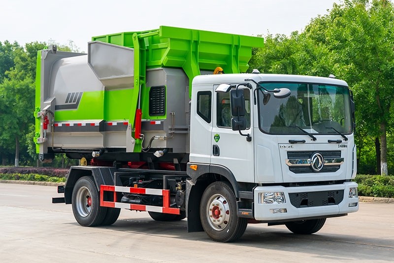 東風(fēng)多利卡D9勾臂垃圾車(chē) 12方