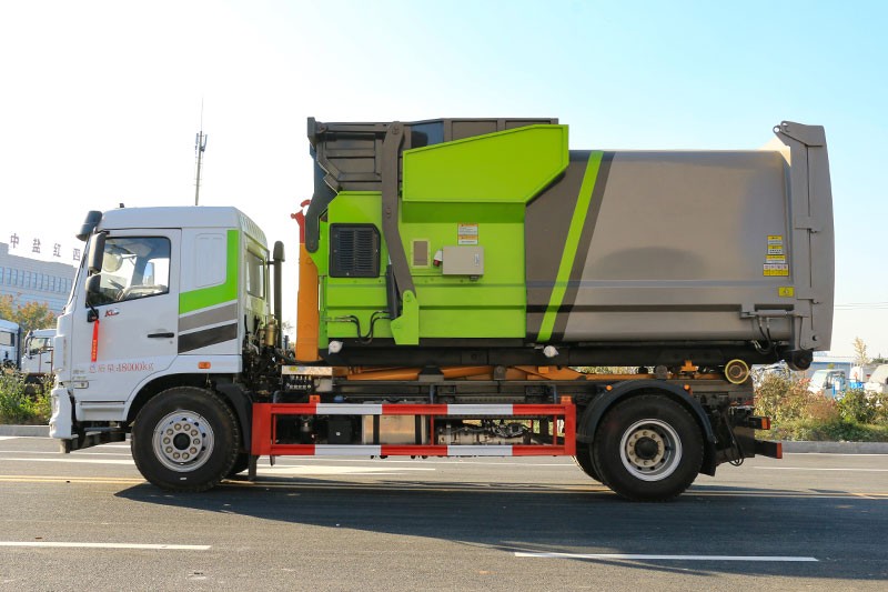 東風華神KL5勾臂垃圾車 12方