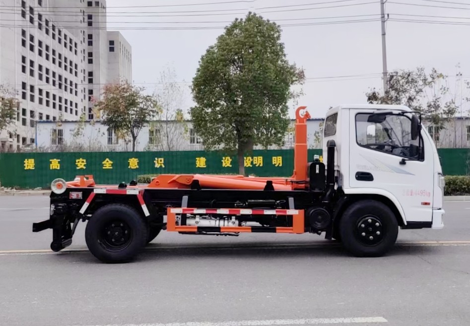 南駿藍牌(地庫)勾臂垃圾車 7方建筑垃圾箱 