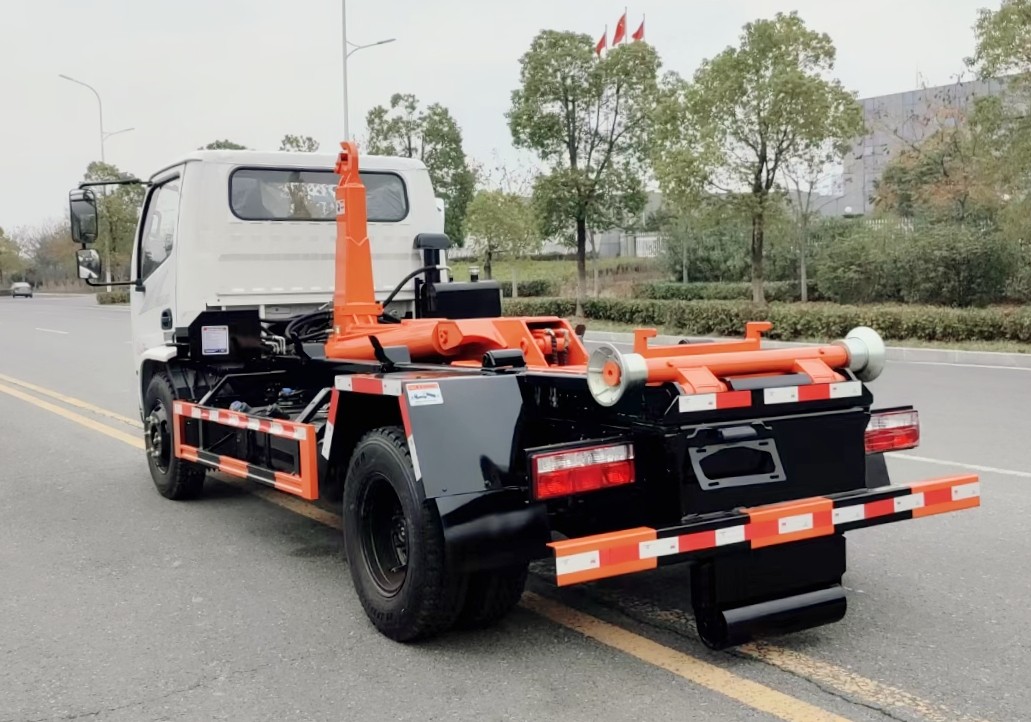南駿藍牌(地庫)勾臂垃圾車 7方建筑垃圾箱 