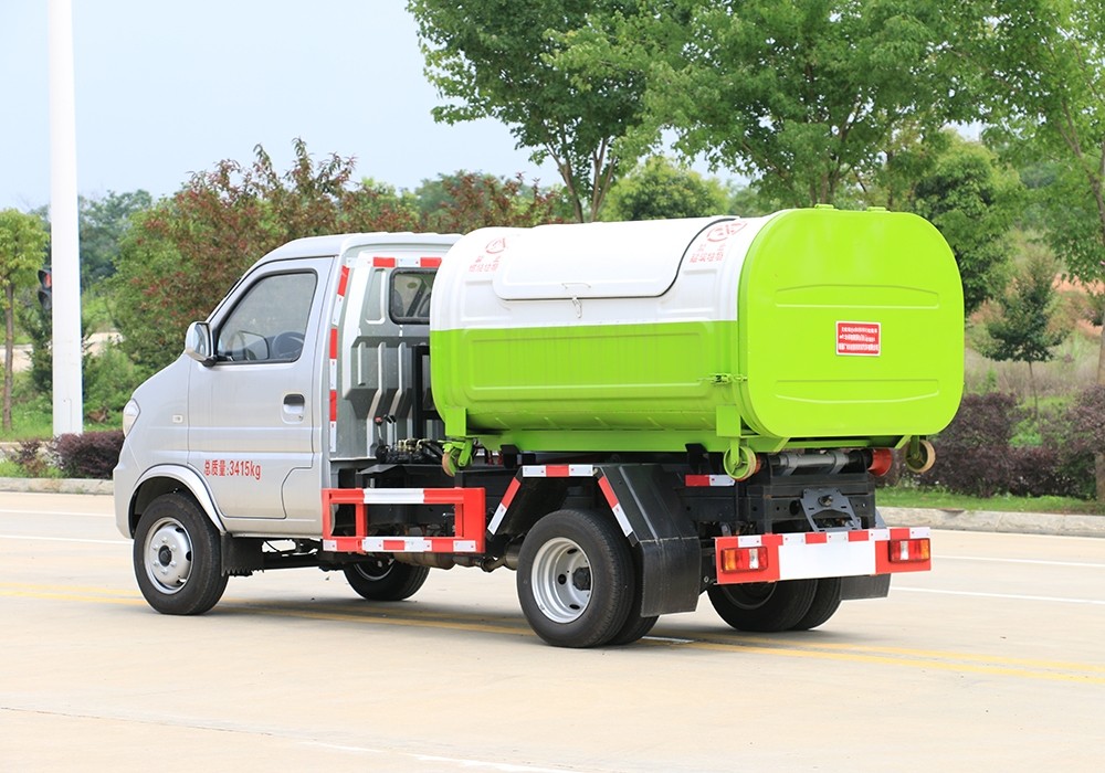 東風小康勾臂垃圾車 3方