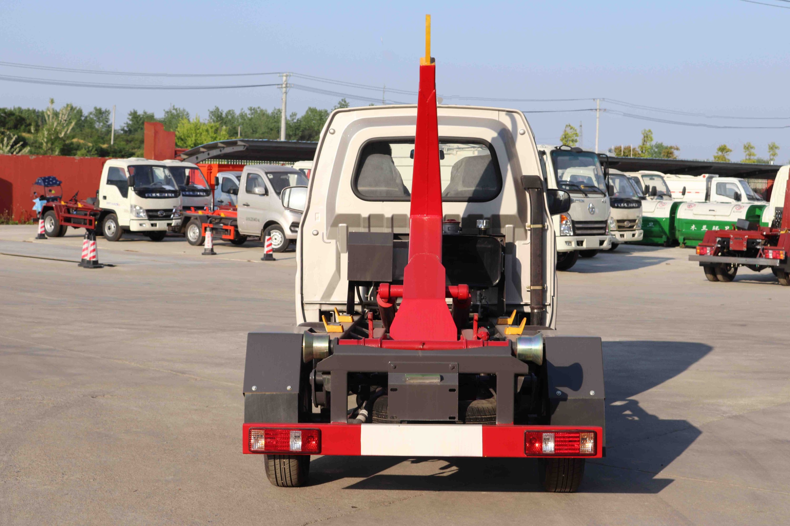 重慶長安3方勾臂垃圾車